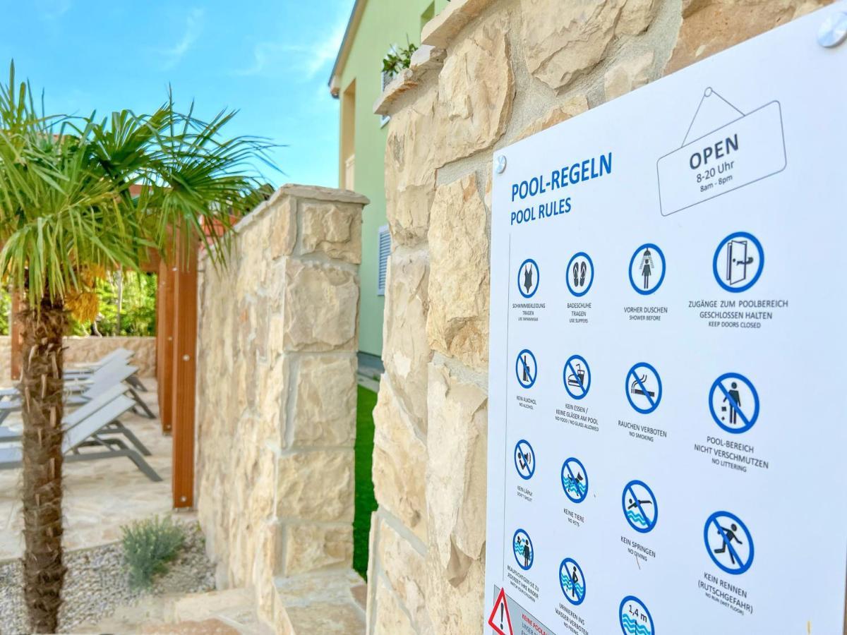 Apartment Baska Mit Poolarea - Krk, Kroatien Ngoại thất bức ảnh