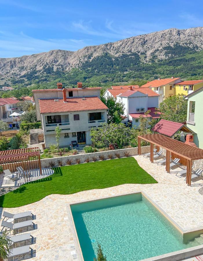 Apartment Baska Mit Poolarea - Krk, Kroatien Ngoại thất bức ảnh