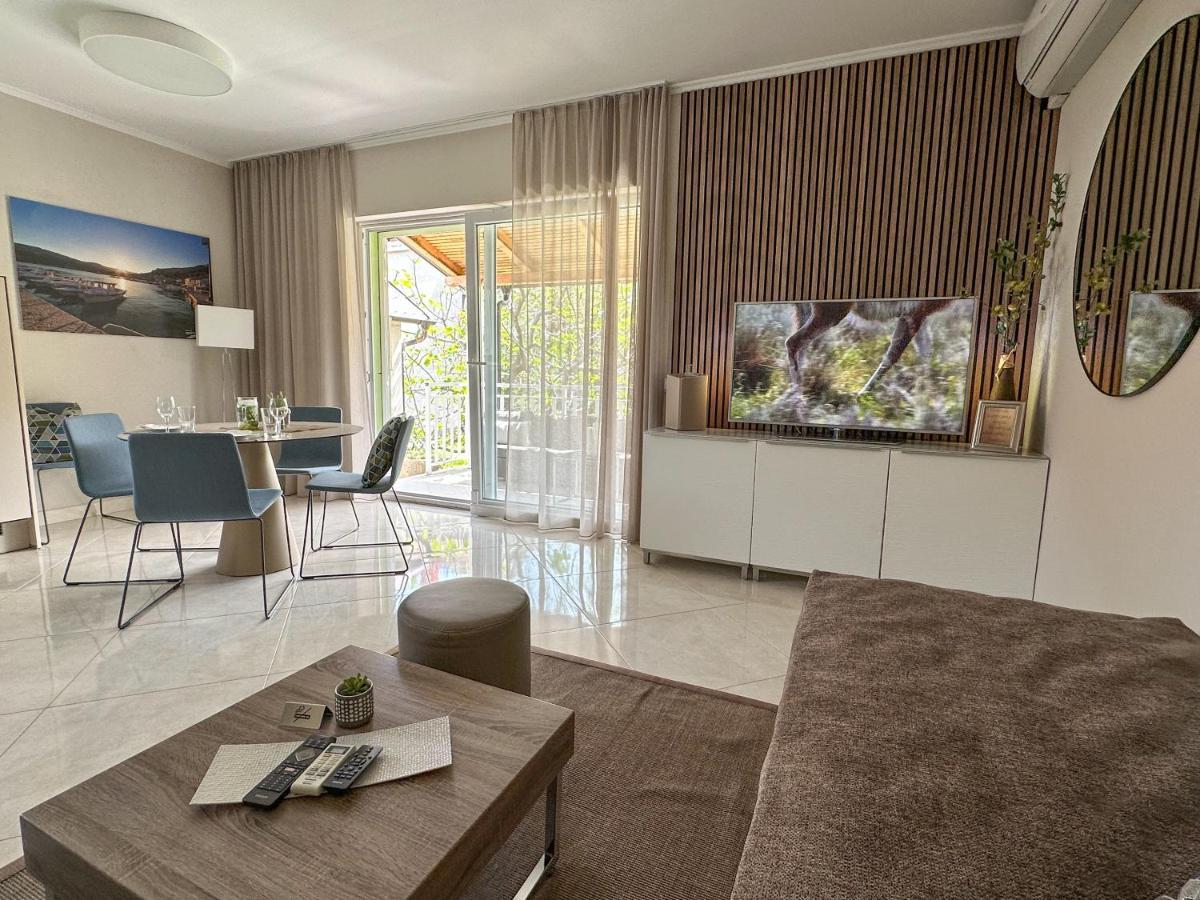 Apartment Baska Mit Poolarea - Krk, Kroatien Ngoại thất bức ảnh