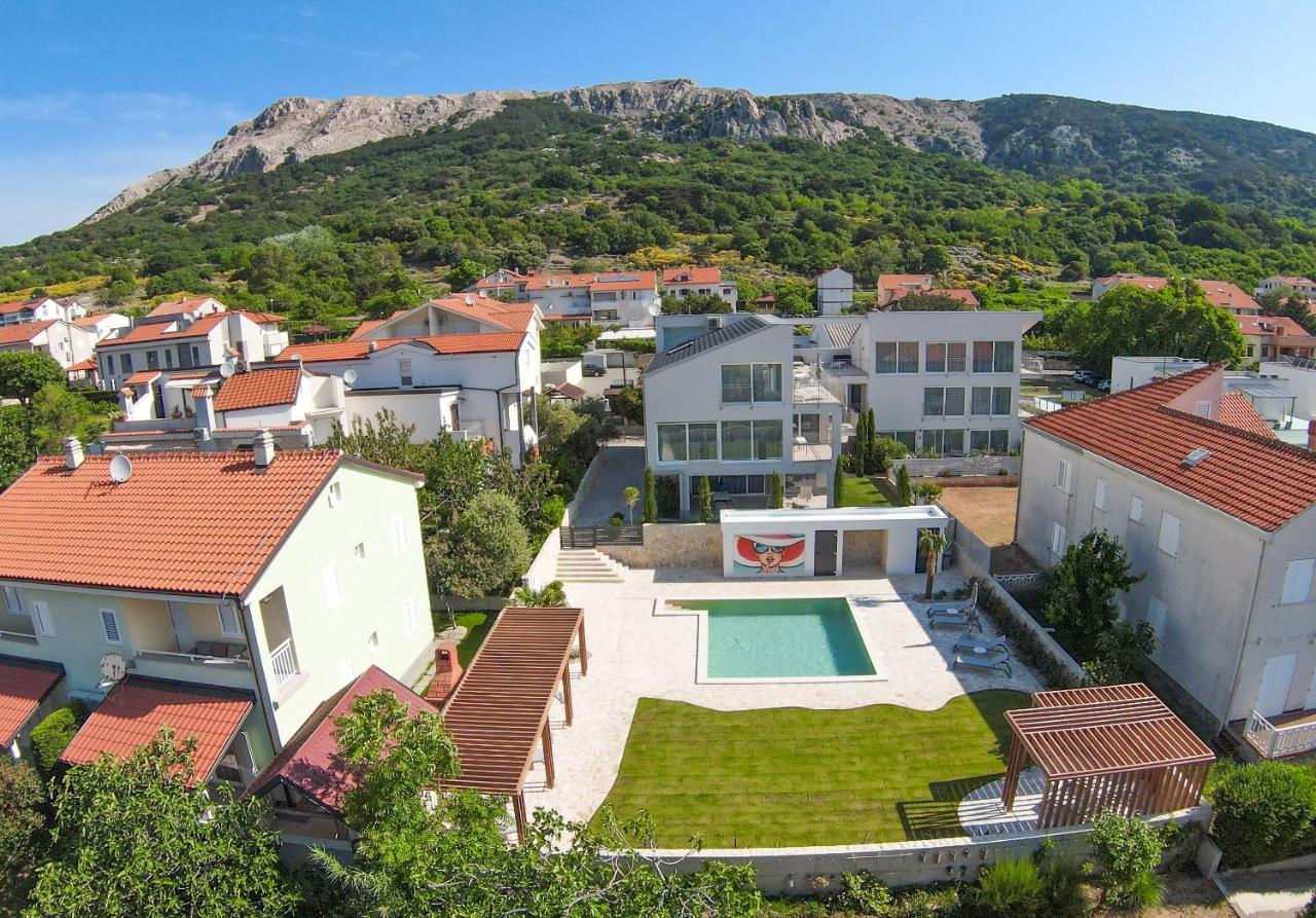 Apartment Baska Mit Poolarea - Krk, Kroatien Ngoại thất bức ảnh